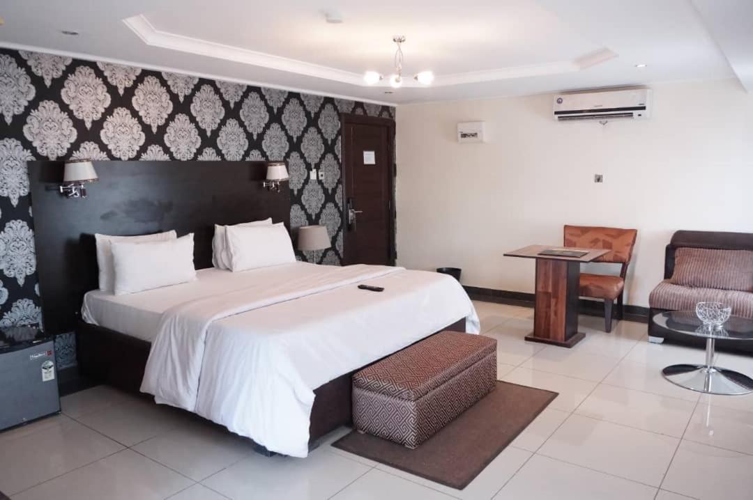 Carlton Gate Hotel Ibadan Luaran gambar